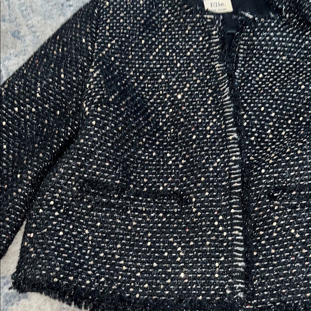 Elie Tahari Black and Cream Textured Blazer - Picture 7 of 9
